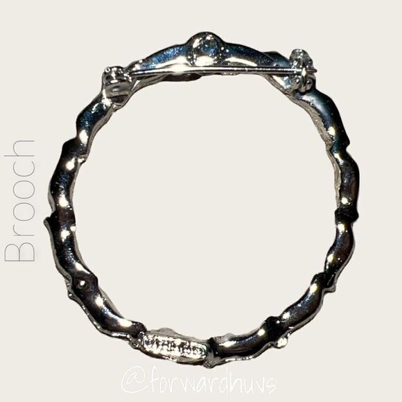 Bundle Closet Sale 3 For $$15 | Silver Tone Gerry Wreath Brooch - Picture 3 of 8